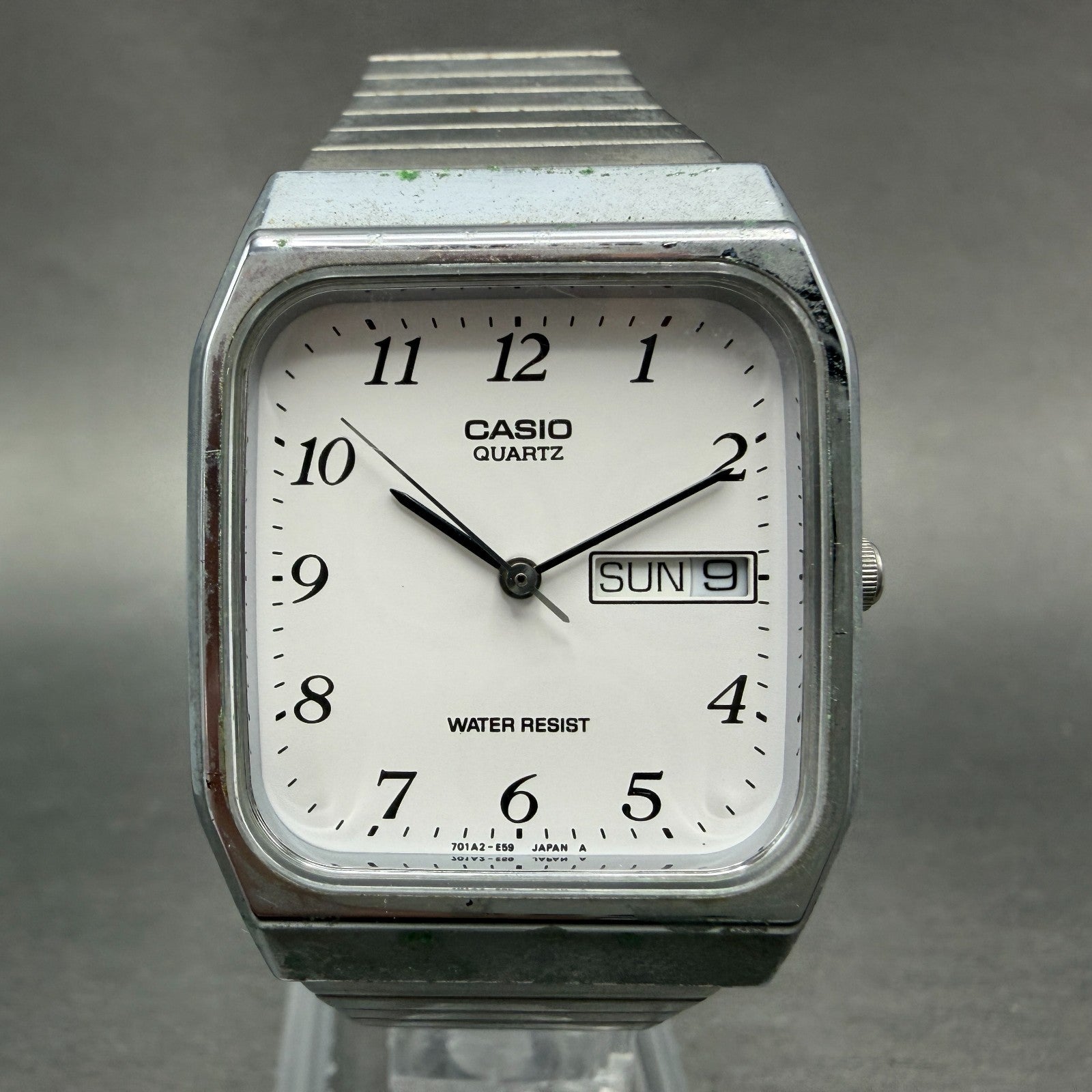 Casio MQ-518 Watch Men 30mm Silver Dial Silver Tone Rectangle Daydate New Batt R0