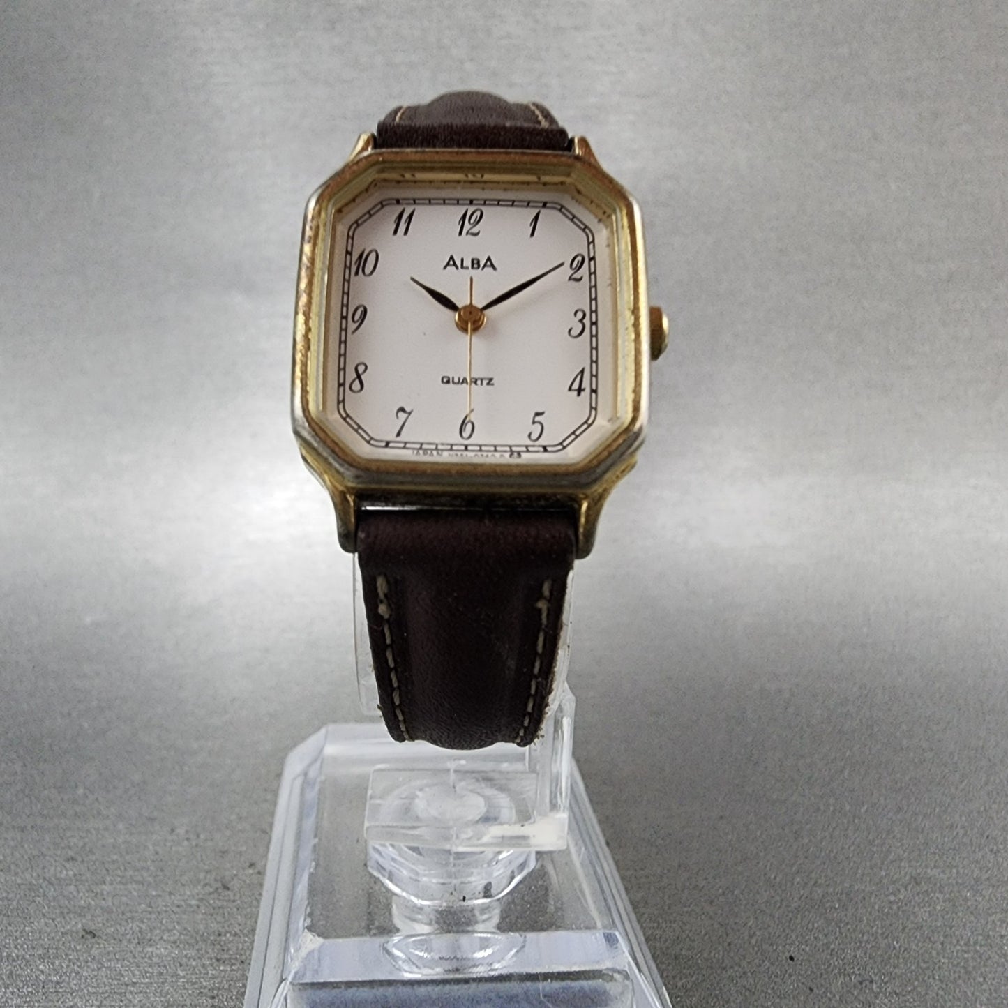Seiko Alba Watch Women 22mm White Dial Gold Tone Octagon V2515330 New Battery5