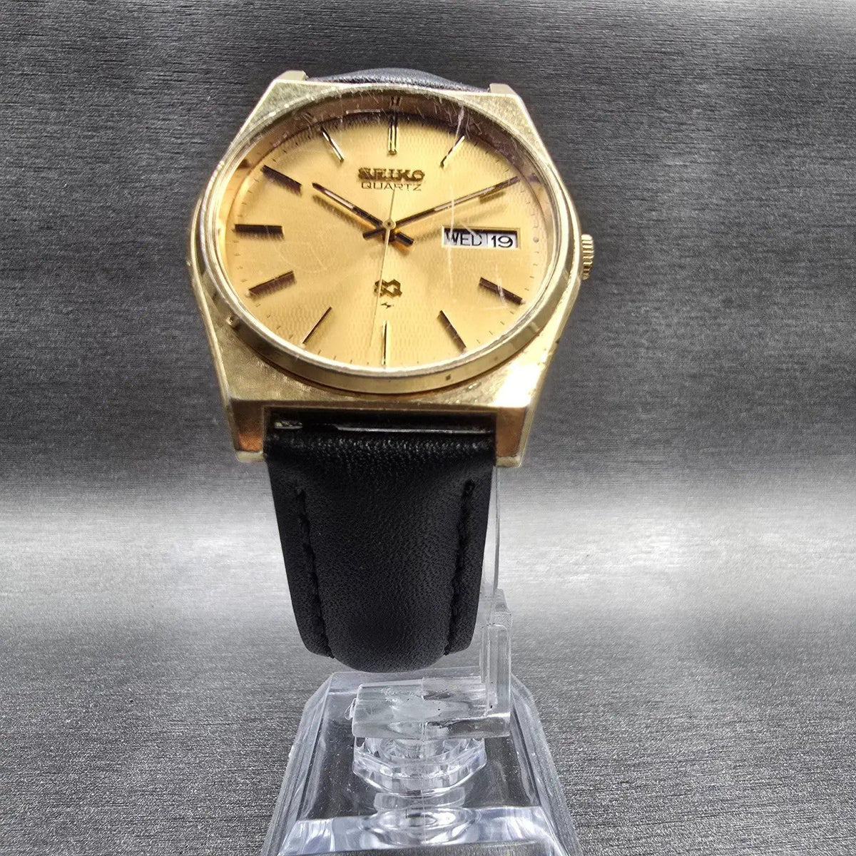 Seiko SQ Watch Men 35mm Gold Dial Gold Tone Daydate Round 6923-8009 New Battery5
