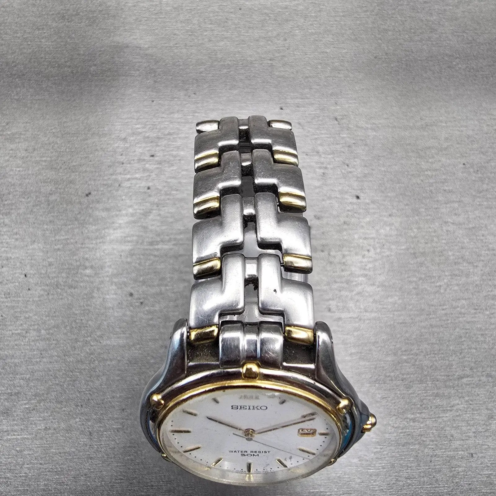 Seiko Watch Men 35mm White Dial Two Tone Date Round 7N32-0049 New Battery VTG4