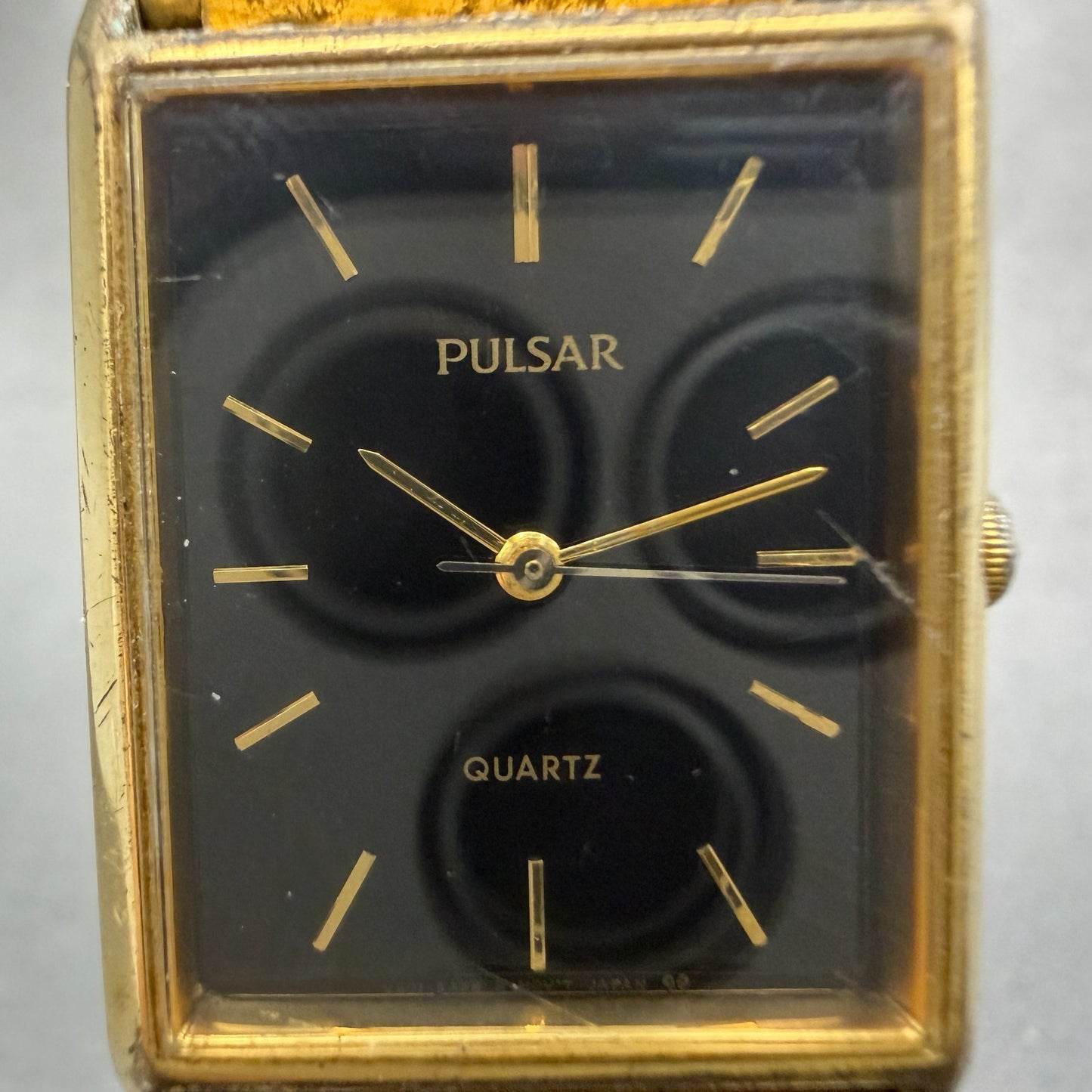 Seiko Pulsar Tank Watch Men 24mm Black Dial Gold Tone V501-5A20 New Battery VTG1