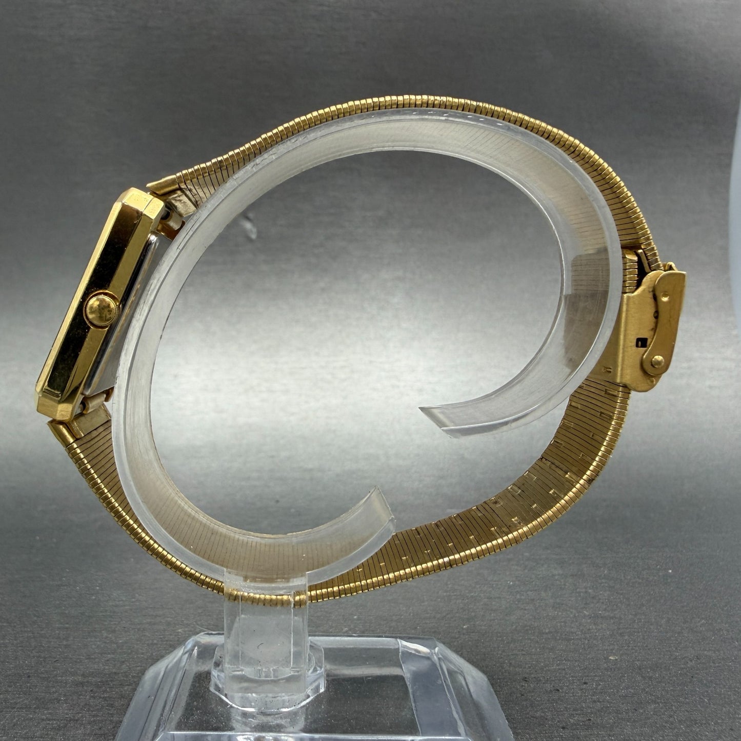 Citizen Tank Watch Unisex 25mm Champagne Dial Gold Tone 4031-490649 New Battery6