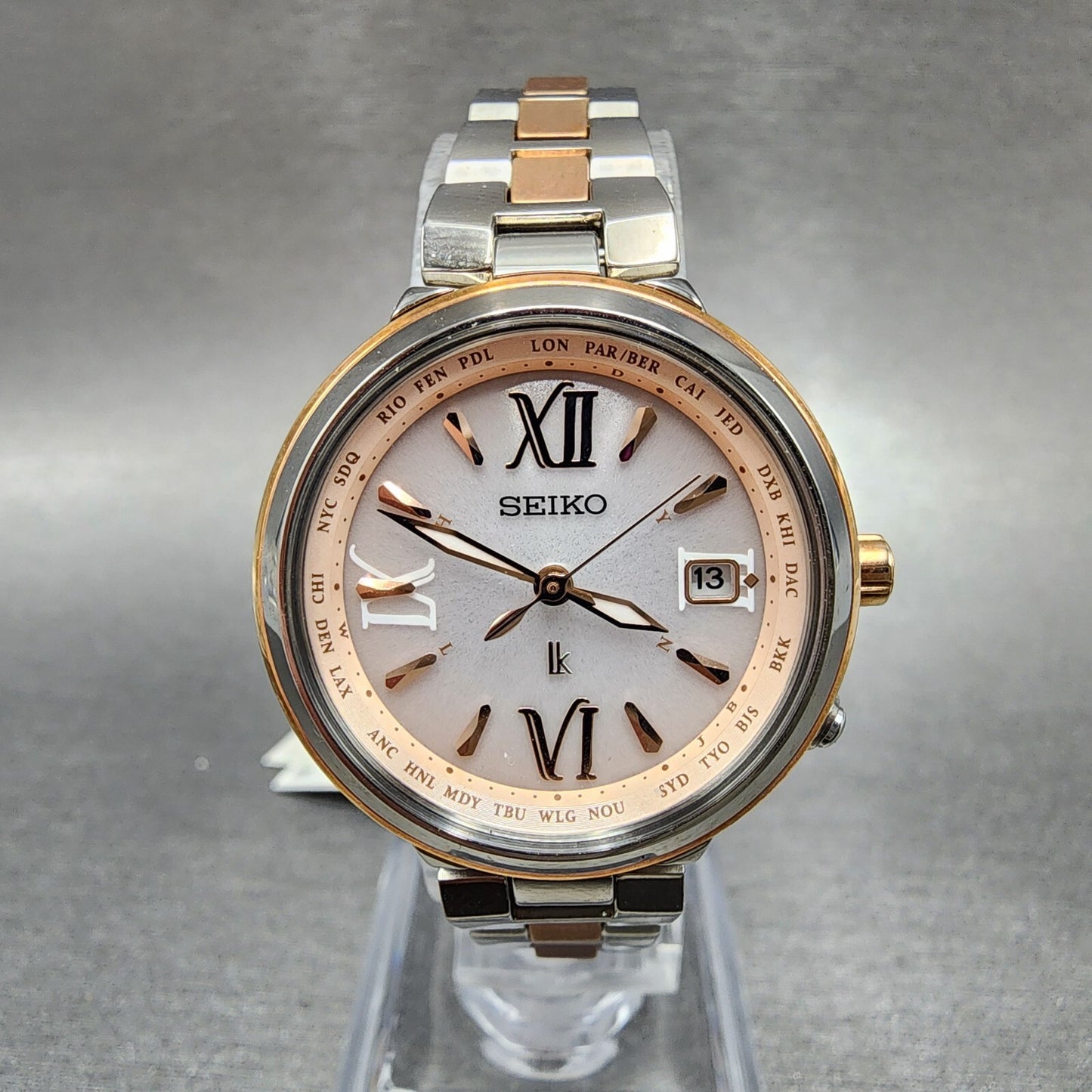 Seiko Lukia Watch Women 28mm Silver Dial Two Tone Date Solar Round Runs SSVV0200