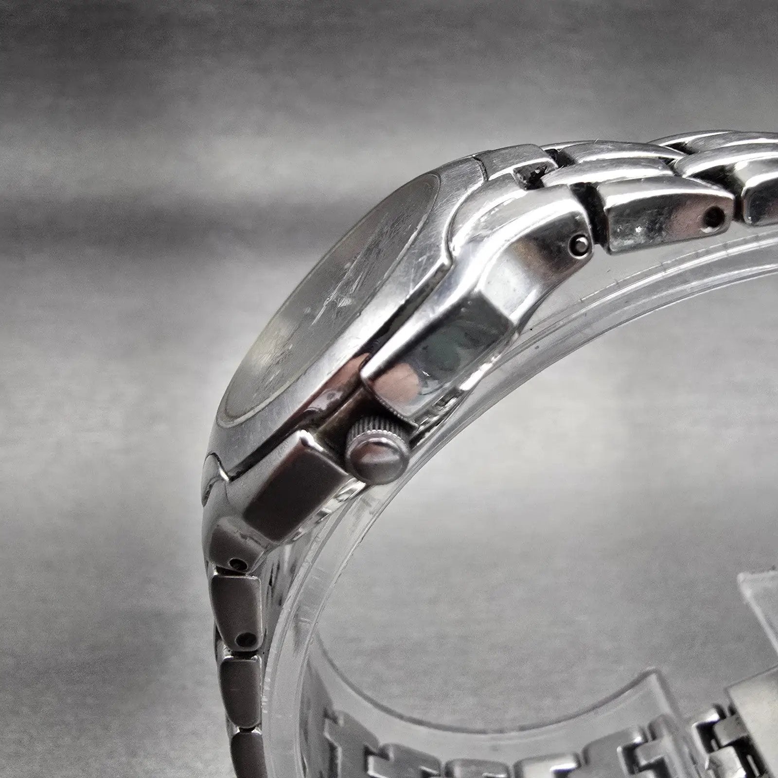 Citizen Eco-Drive Watch Women 25mm Gray Dial Silver Tone Date Round E011 Works2