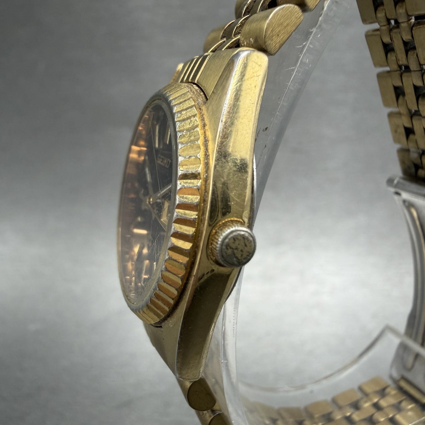 Seiko SQ Watch Women 24mm Black Dial Gold Tone Daydate 24mm Round New Battery NL2