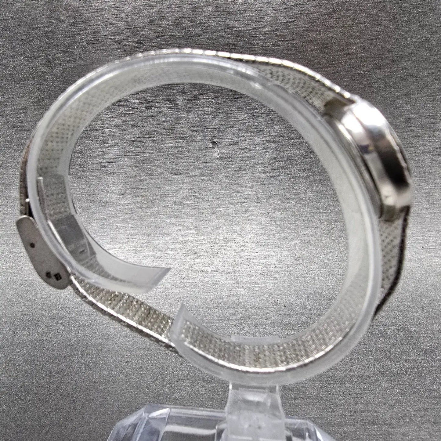 Lonber Sapphire Watch Women 23mm Silver Dial Silver Tone Round New Battery Mesh8