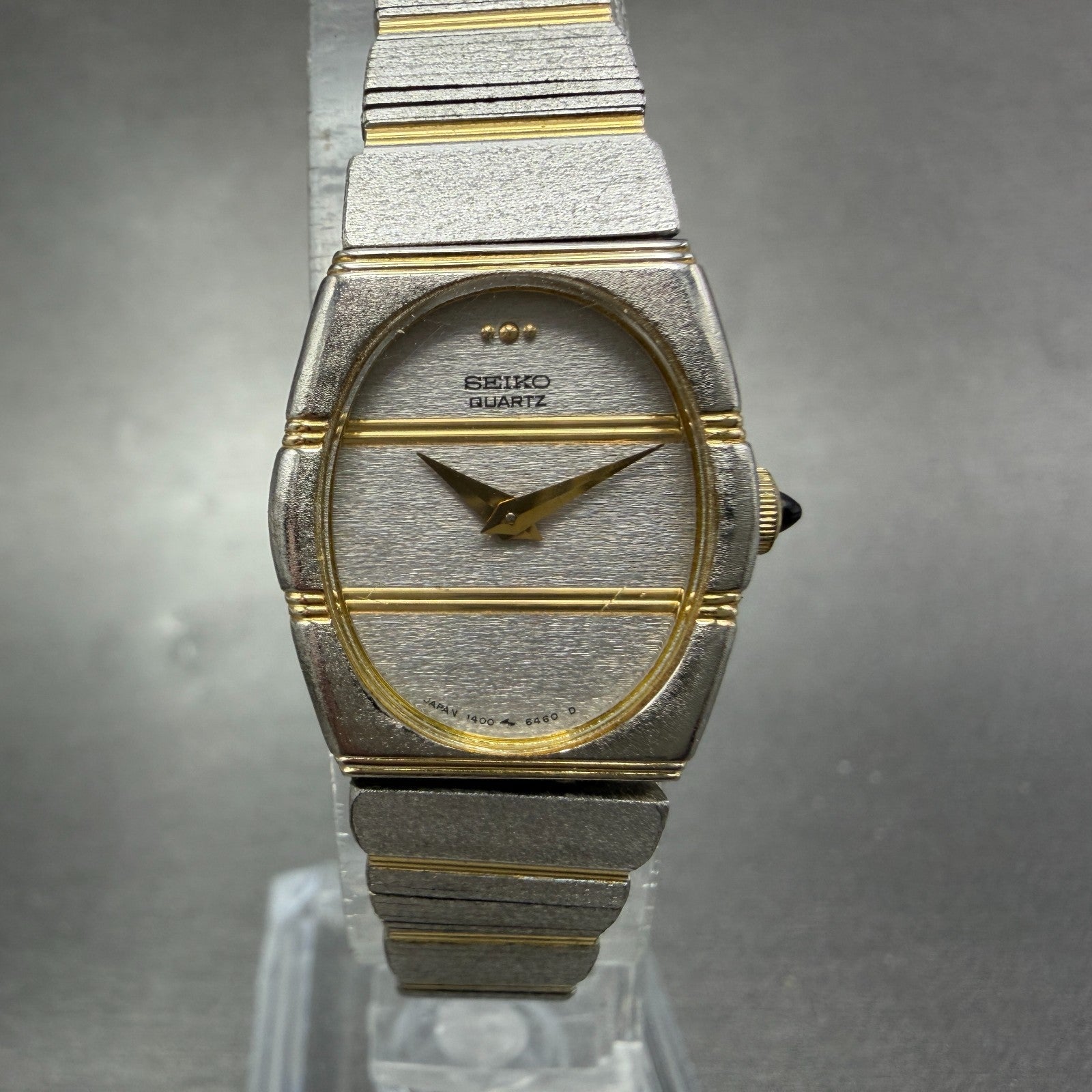 Seiko Watch Women 19mm Silver Dial Two Tone Oval Vintage 1400-8519 New Battey0
