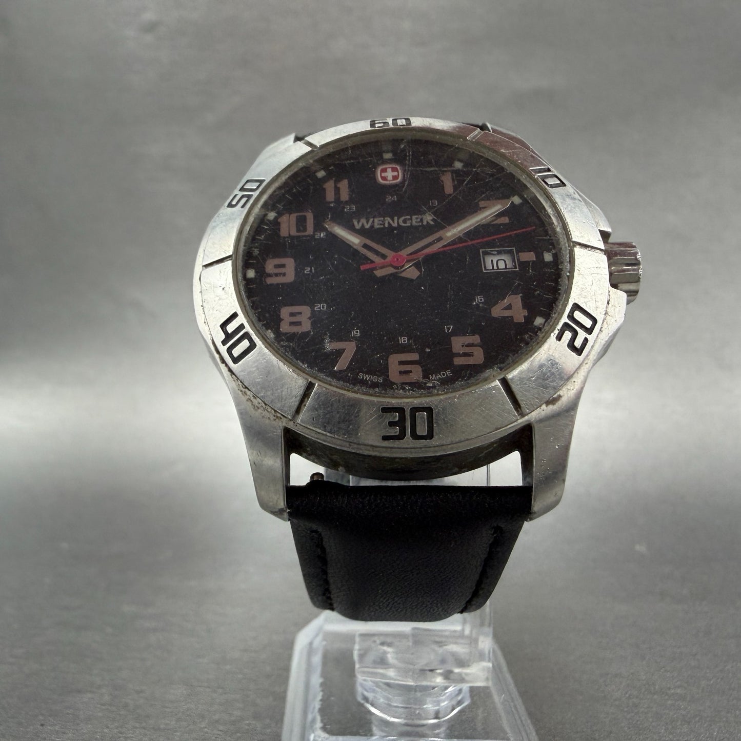 Wenger Alpine Watch Men 42mm Black Dial Silver Date Round 7048X New Battery5