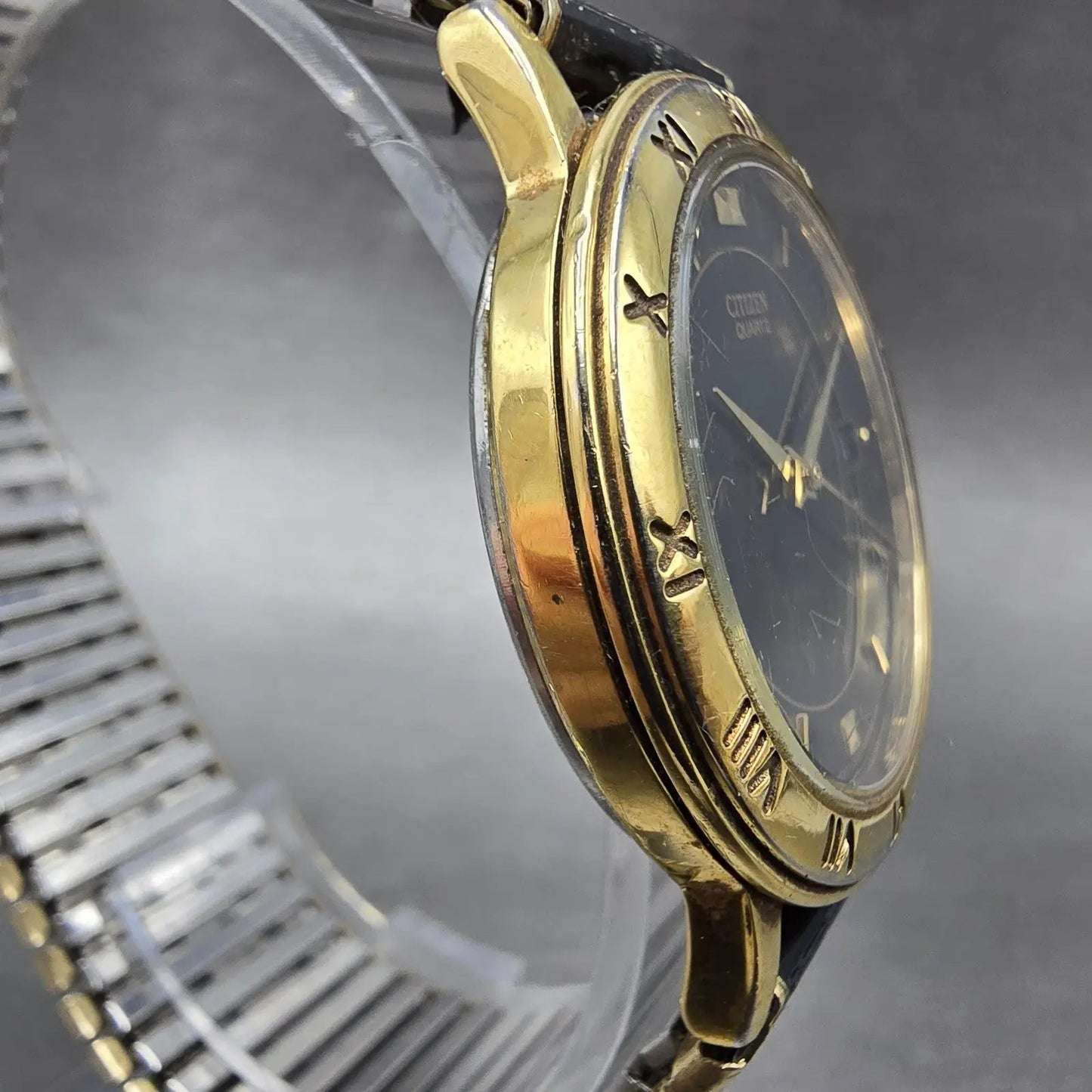 Citizen Watch Men 33mm Black Dial Gold Tone Date Round 5510-K06860 New Battery F3