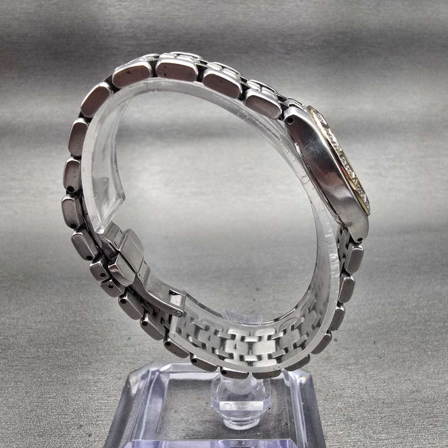 Citizen Eco-Drive Watch Women 25mm MOP Dial Two Tone Date Diamonds E011 Works8