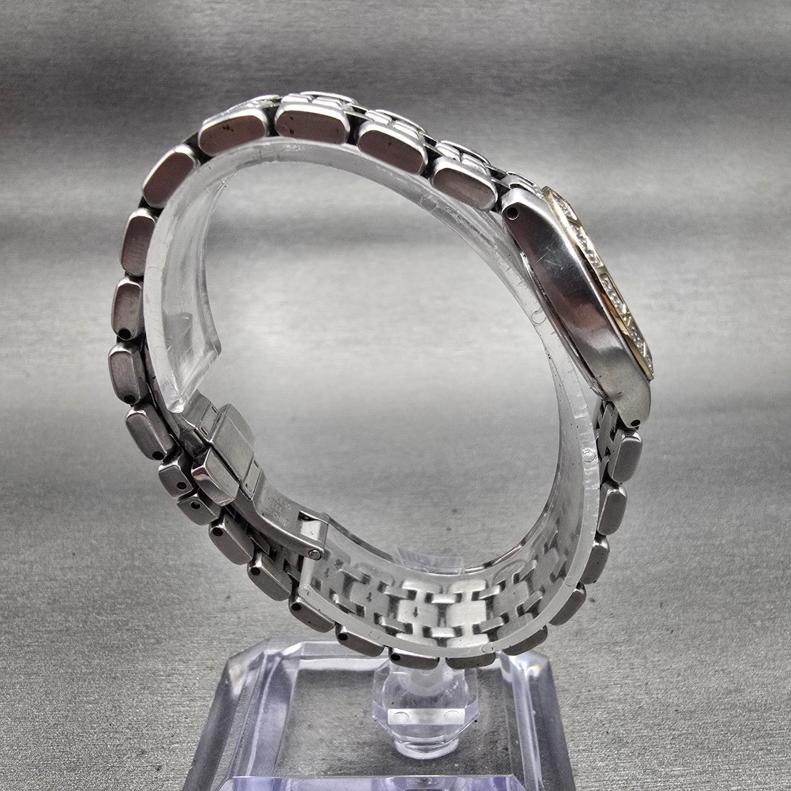 Citizen Eco-Drive Watch Women 25mm MOP Dial Two Tone Date Diamonds E011 Works8