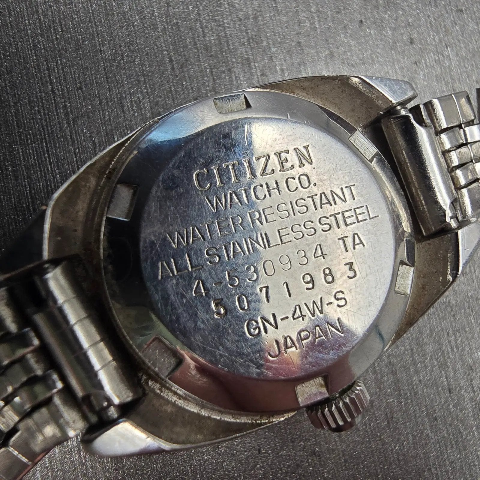 Citizen Watch Women 24mm Green Dial Silver Tone Date 4-530934 Manual Wind VTG10