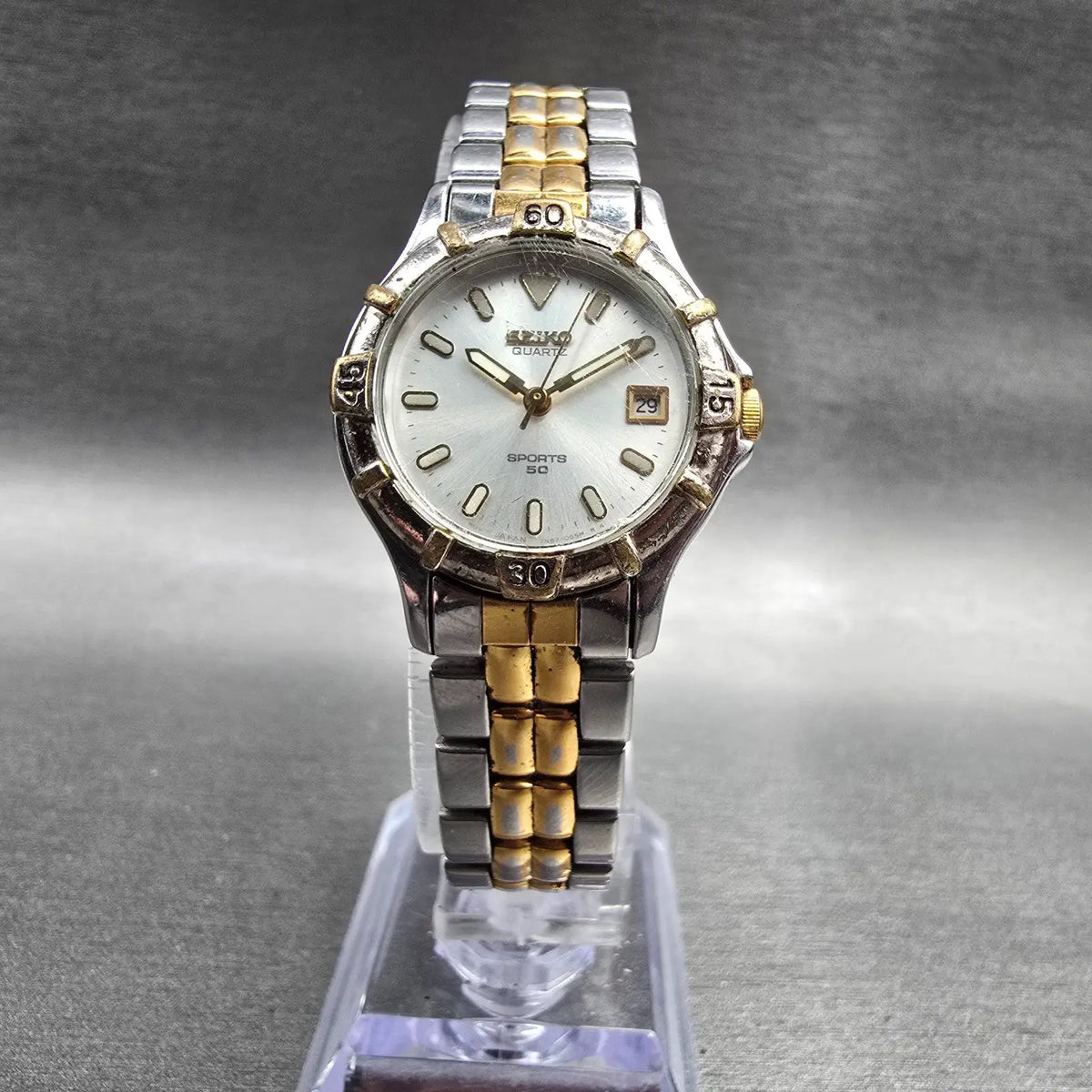 Seiko Sports 50 Watch Women 25mm Silver Dial Two Tone Date 7N82-0261 New Batt 895