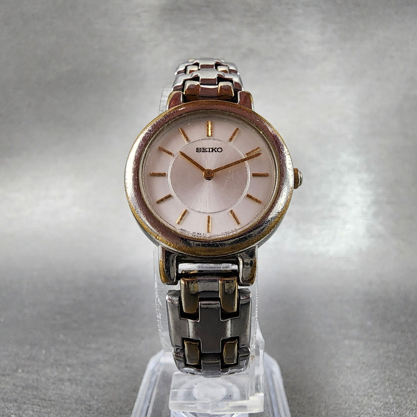 Seiko Watch Women 24mm White Dial Two Tone Round 1N001E19 New Battery A1235