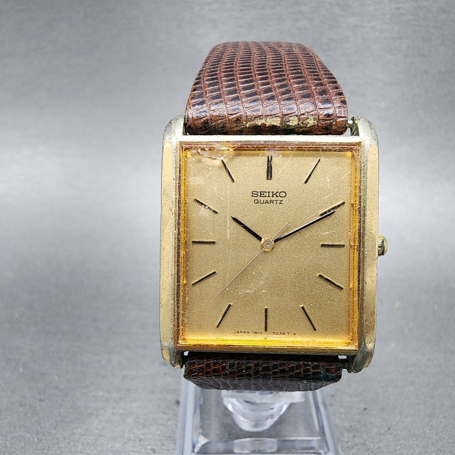 Seiko Tank Watch Men 28mm Champagne dial Gold Tone 78105039 New Battery0