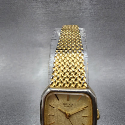 Seiko Watch Women 19mm Champagne Dial Gold Tone Rectangle 54215060 New Batt4