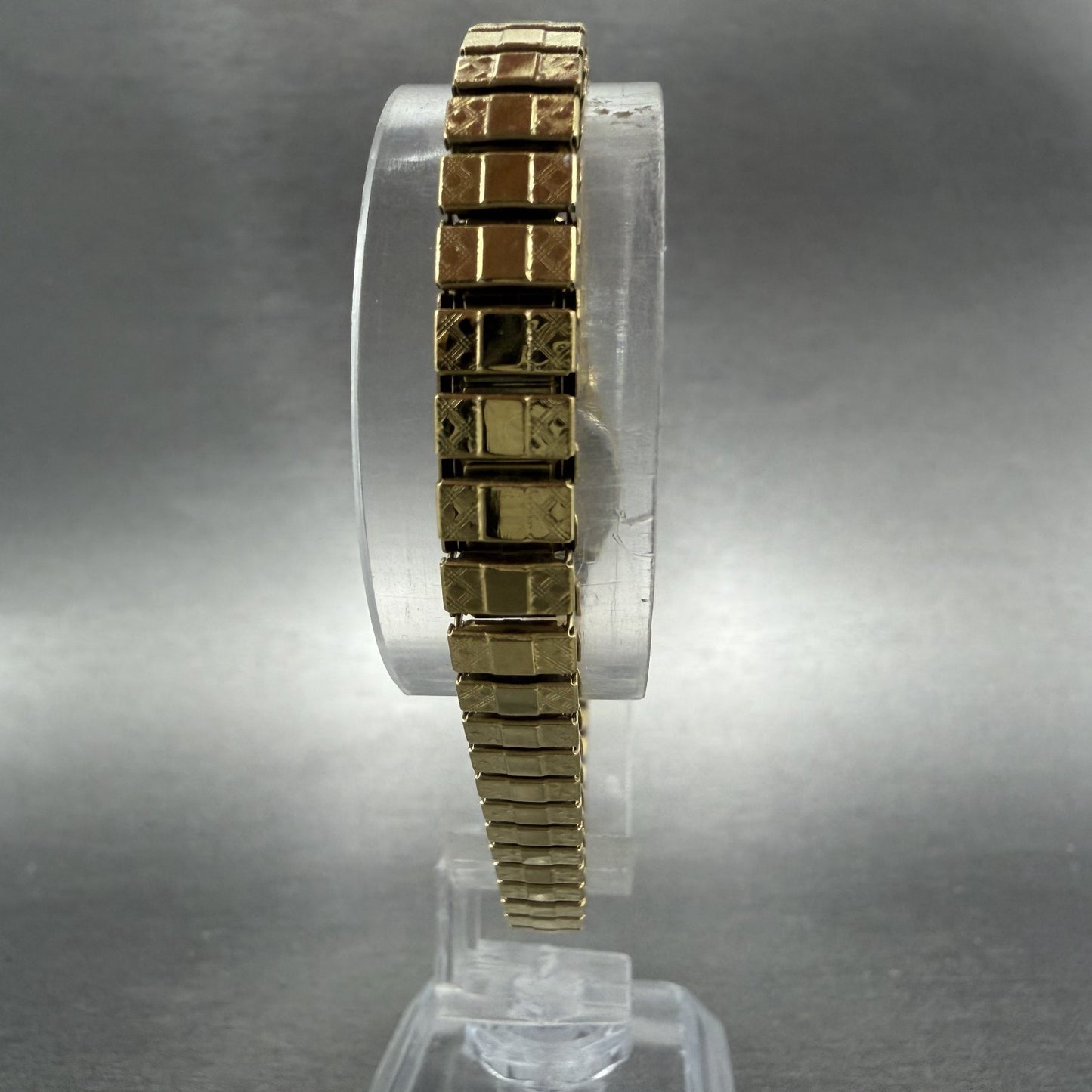 Citizen Watch Women 17mm Champagne Dial Gold Tone Oval 5920-S96494 New Battery7