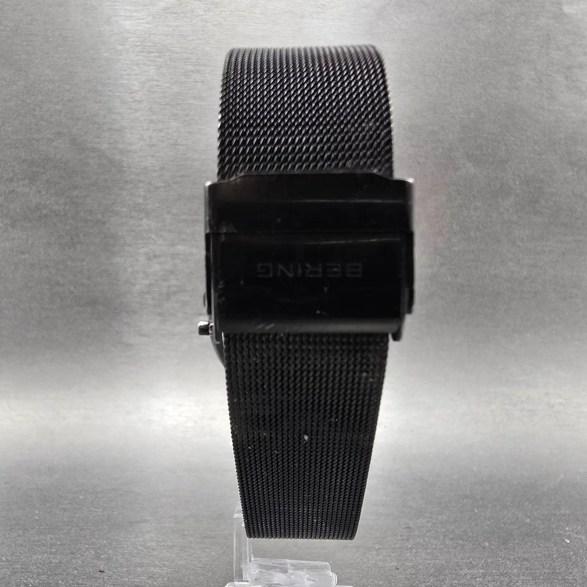 Bering Solar Watch Men 39mm Gray Dial Black Date Round Mesh 14639-122 Works7