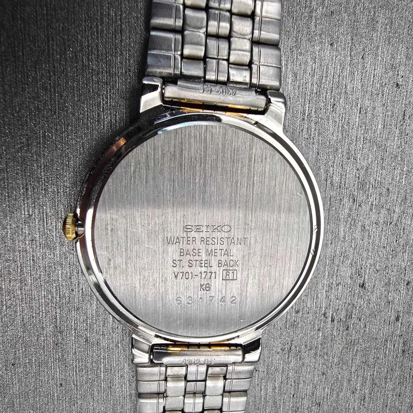 Seiko Watch Men 34mm Blue Dial Two Tone Round V701-1771 New Battery Vintage10