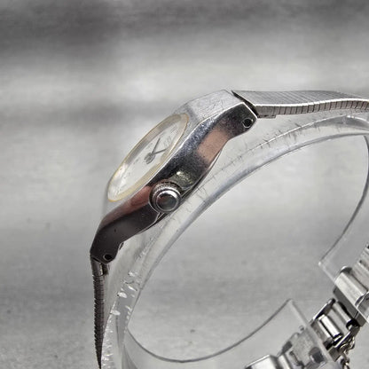 Seiko Watch Women 17mm White Dial Silver Tone Oval 2P20-0A89 New Battery Vintage2