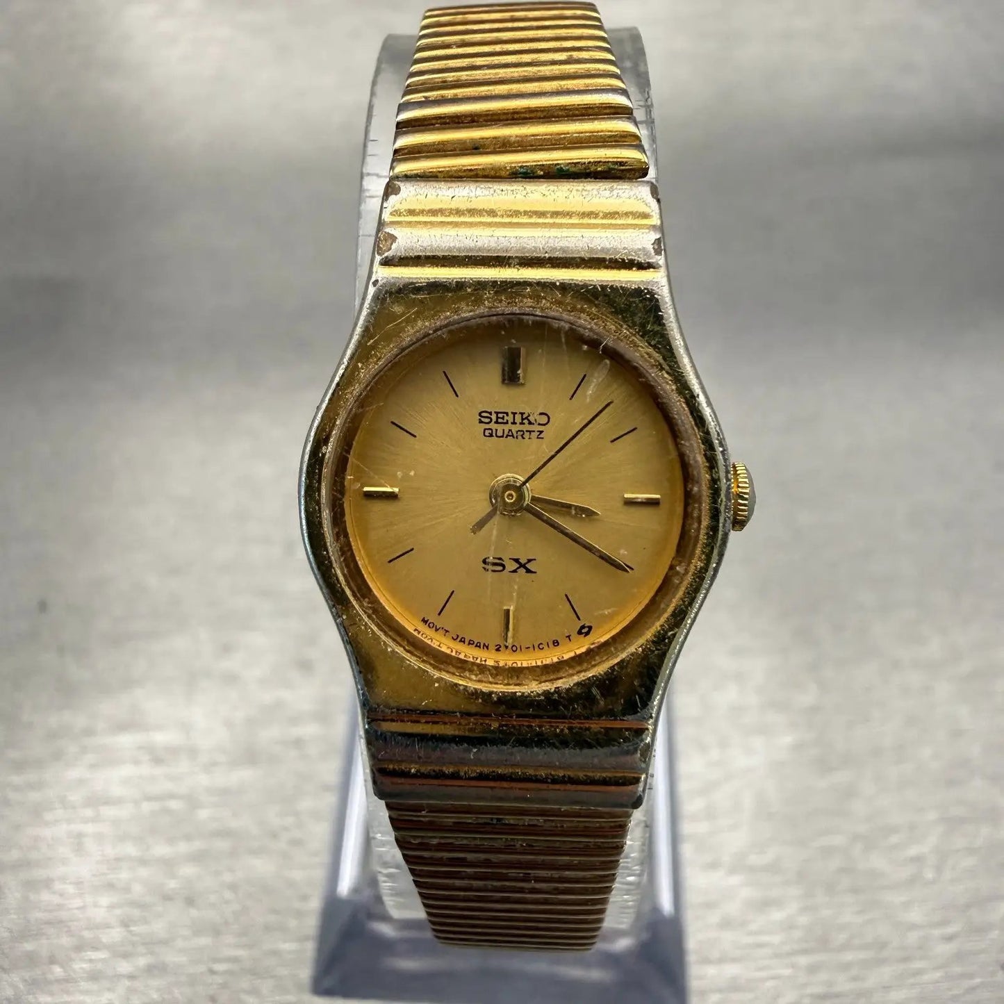 Seiko SX Watch Women 18mm Gold Dial Gold Tone Round 2Y01-0A70 New Battery VTG0