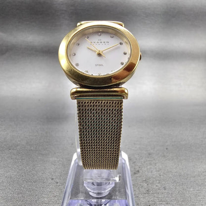 Skagen Denmark Watch Women 25mm White Dial Gold Tone Round 107SGGD New Battery5