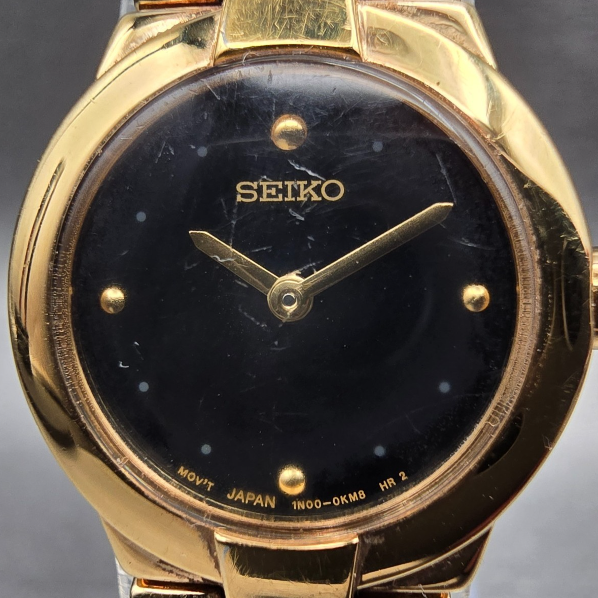 Seiko Watch Women 20mm Black Dial Gold Round Bangle 1N00-0GM0 New Battery2