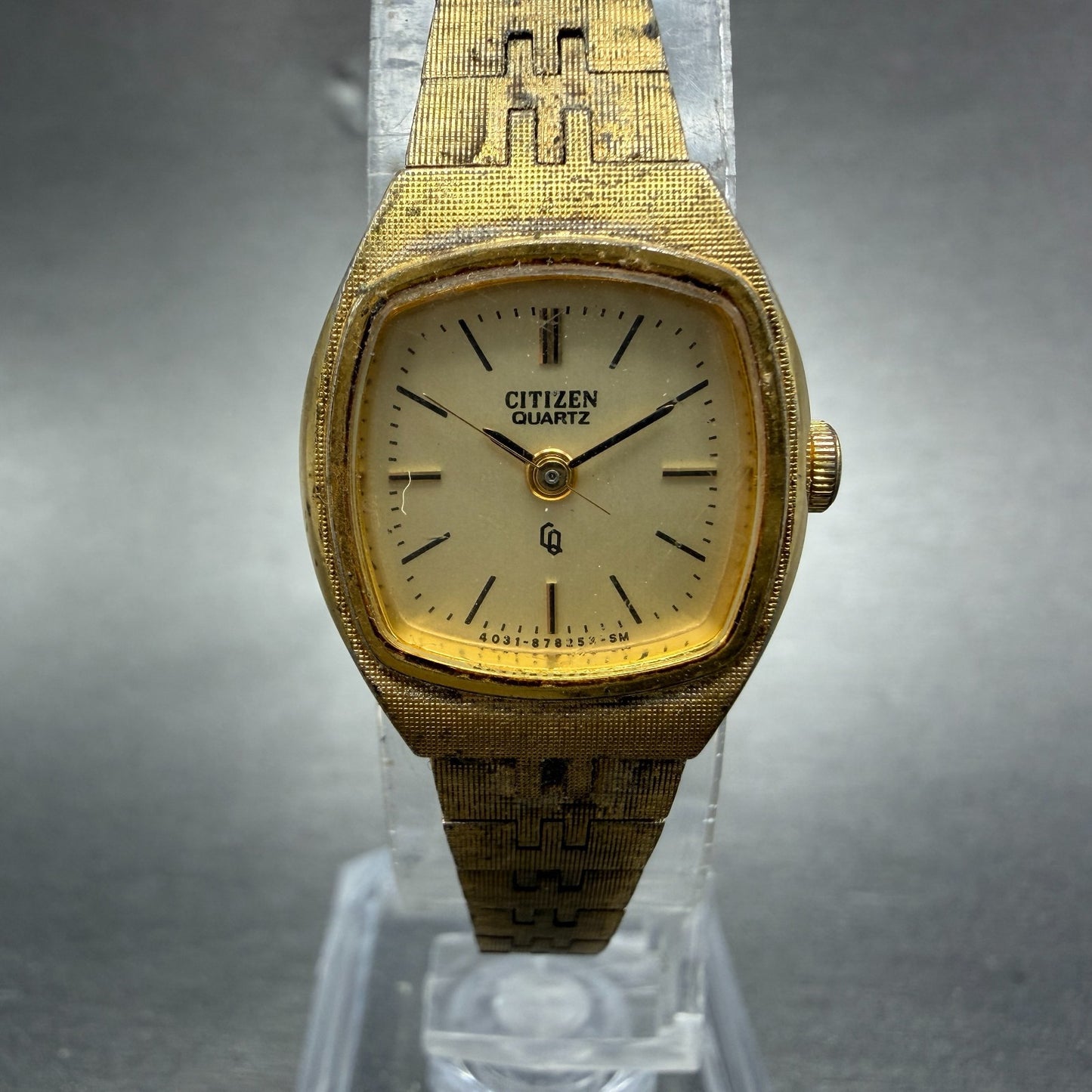 Citizen CQ Watch Women 19mm Champagne Dial Gold Tone 4031-893425 New Battery0