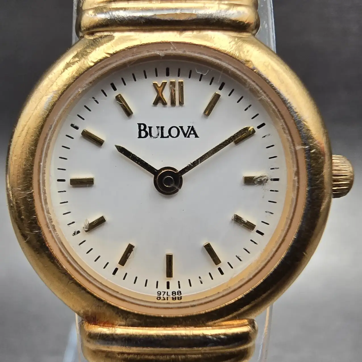 Bulova Watch Women 21mm White Dial Gold Tone Round 97L88 New Battery1