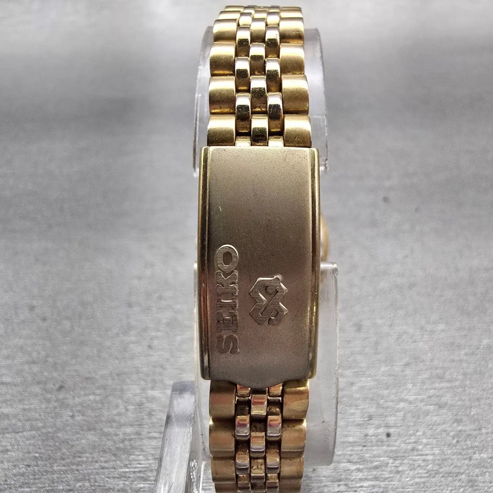 Seiko SQ Watch Women 24mm Black Dial Gold Tone Daydate Round 3E23-0A69 New Batt7
