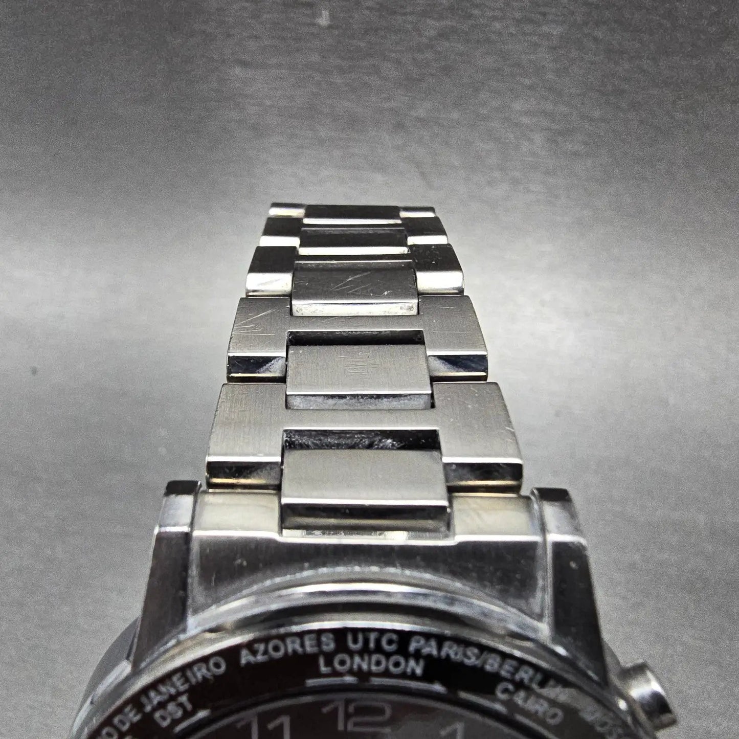 Seiko Solar World Time Watch Men 39mm Black Dial Titanium Date Atomic7B52 PARTS5
