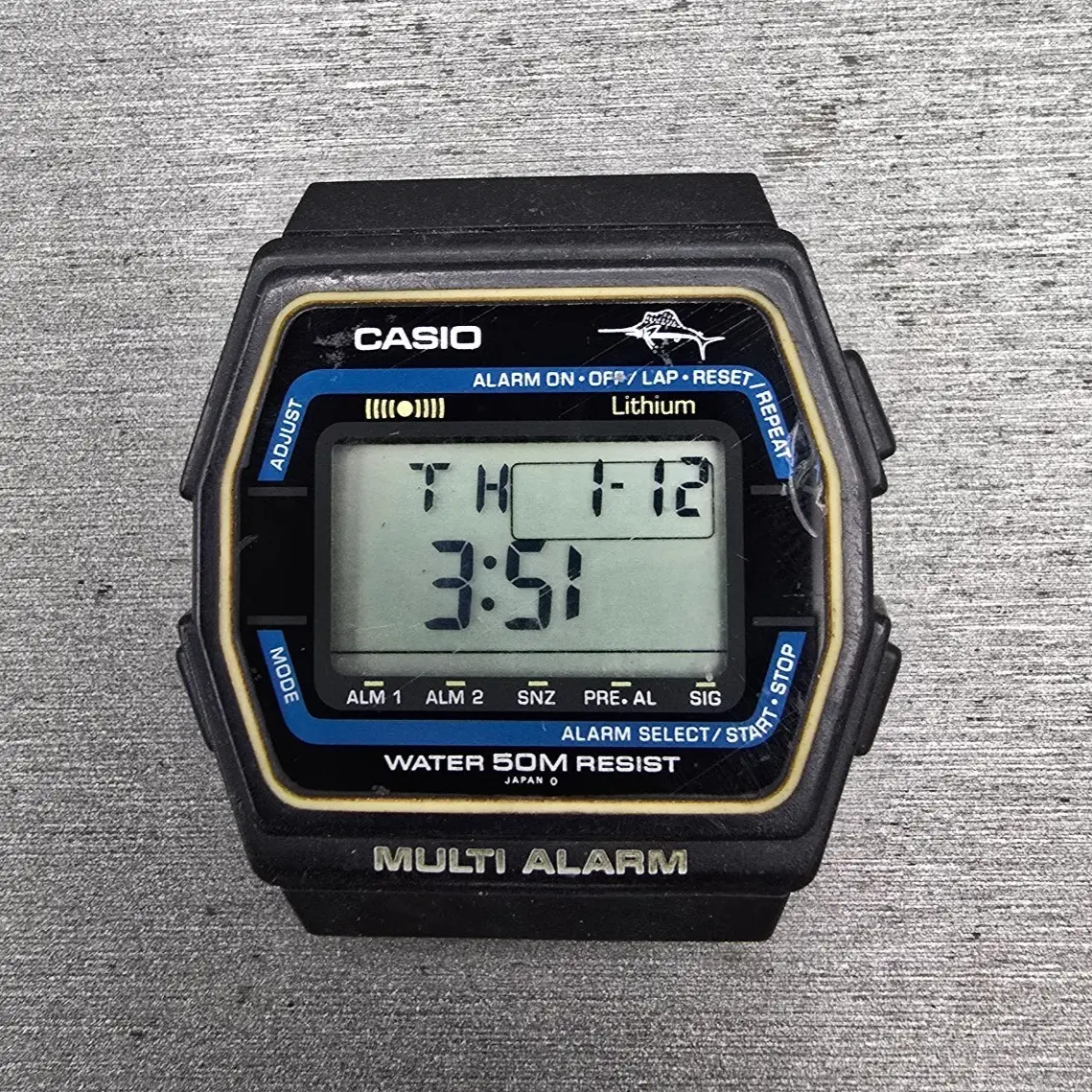 Casio W-25 Digital Watch Men 35mm Black Dial Chronograph Alarm New Battery0