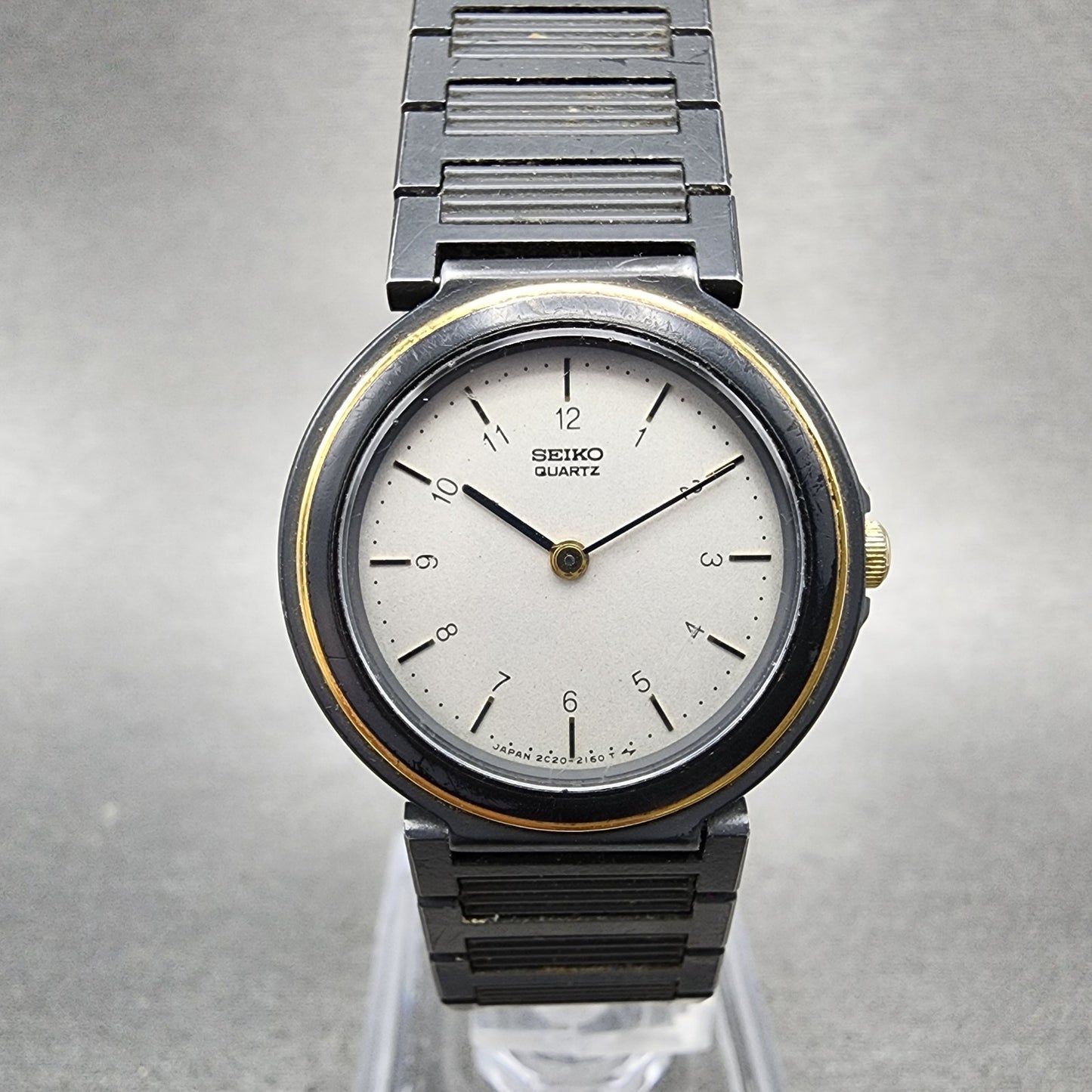 Seiko Watch Women 25mm Silver Tone Black Tone Round 2c200260 New Battery0