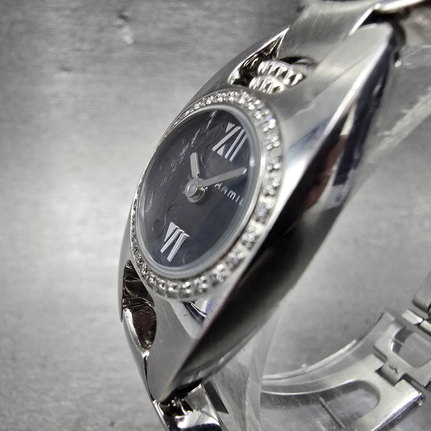 Hamilton Marylin Watch Women 21mm Black Dial Steel Diamond Bezel Oval New Batt2