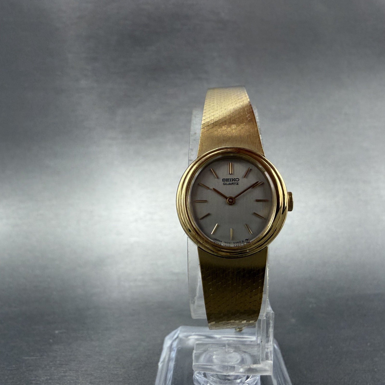 Seiko Watch Women 19mm Silver Dial Gold Tone Round 1400-8099 New Battery5