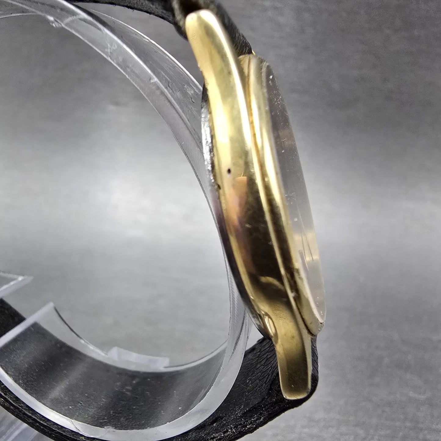 Seiko Watch Men 32mm Black Dial Gold Tone Round 2K01-0011 PARTS Vintage4