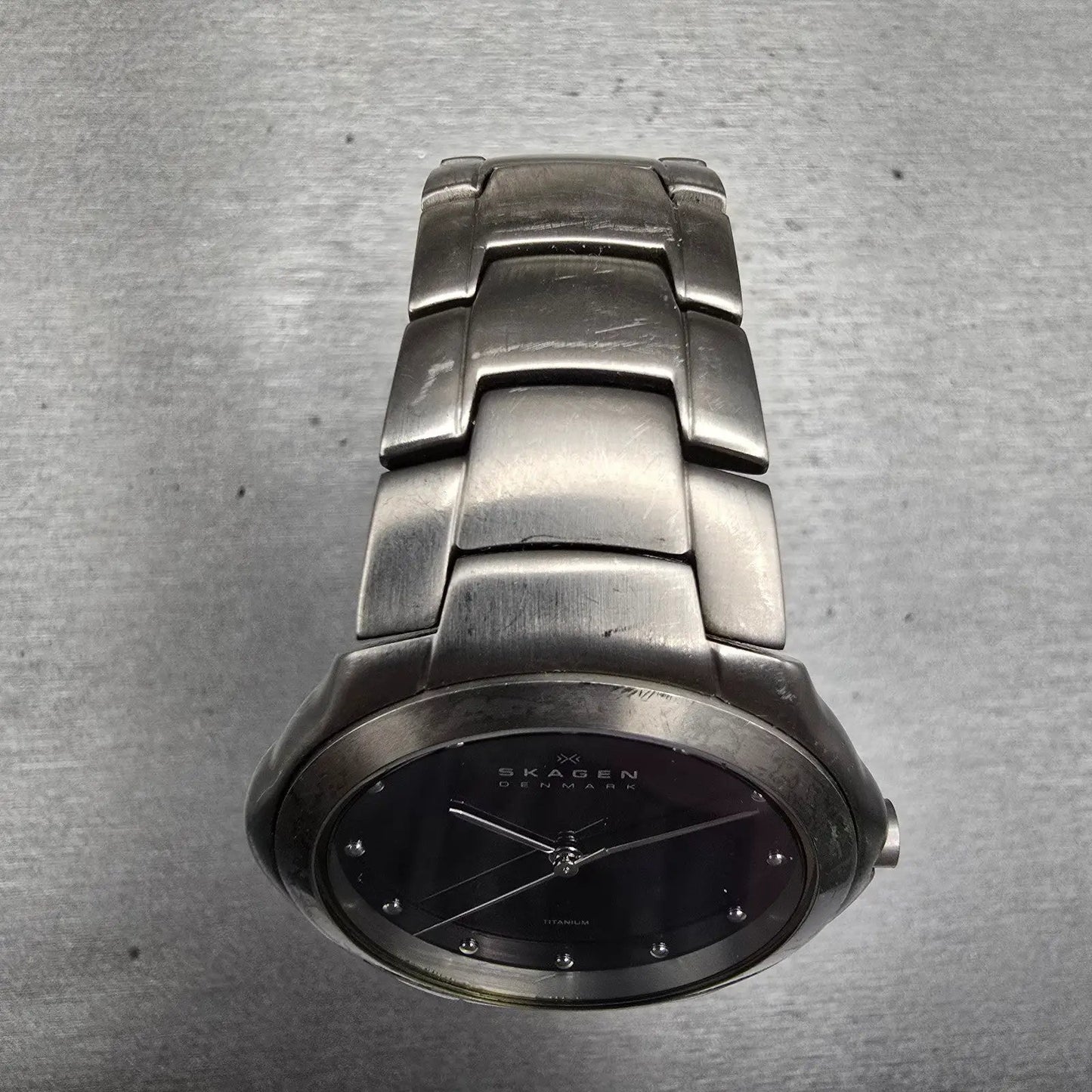 Skagen Watch Women 37mm Purple Dial Titanium Round 283LTXN New Battery 6.25"4