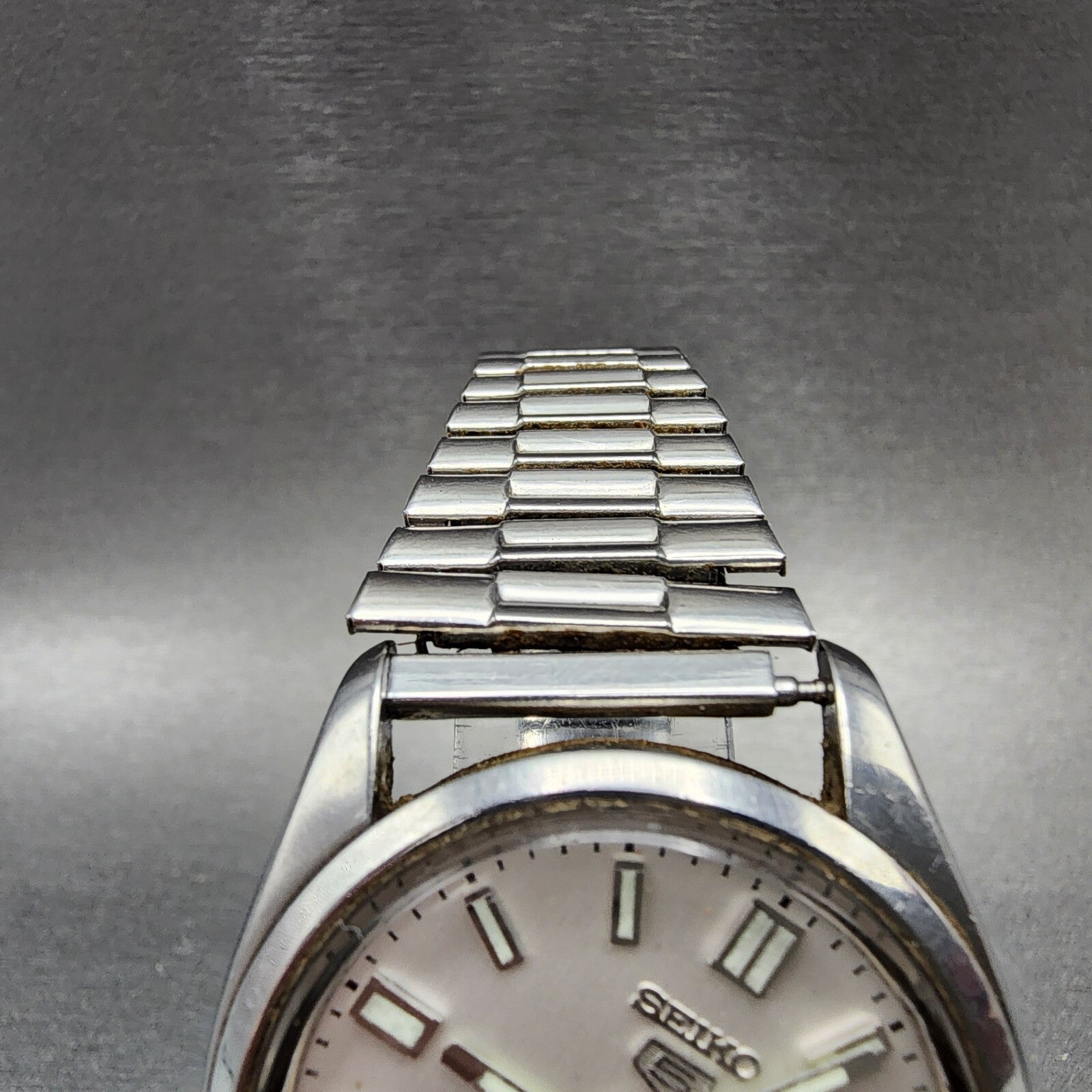 Seiko 5 Automatic Watch Men 37mm White Dial Steel Daydate 7009821A PARTS5
