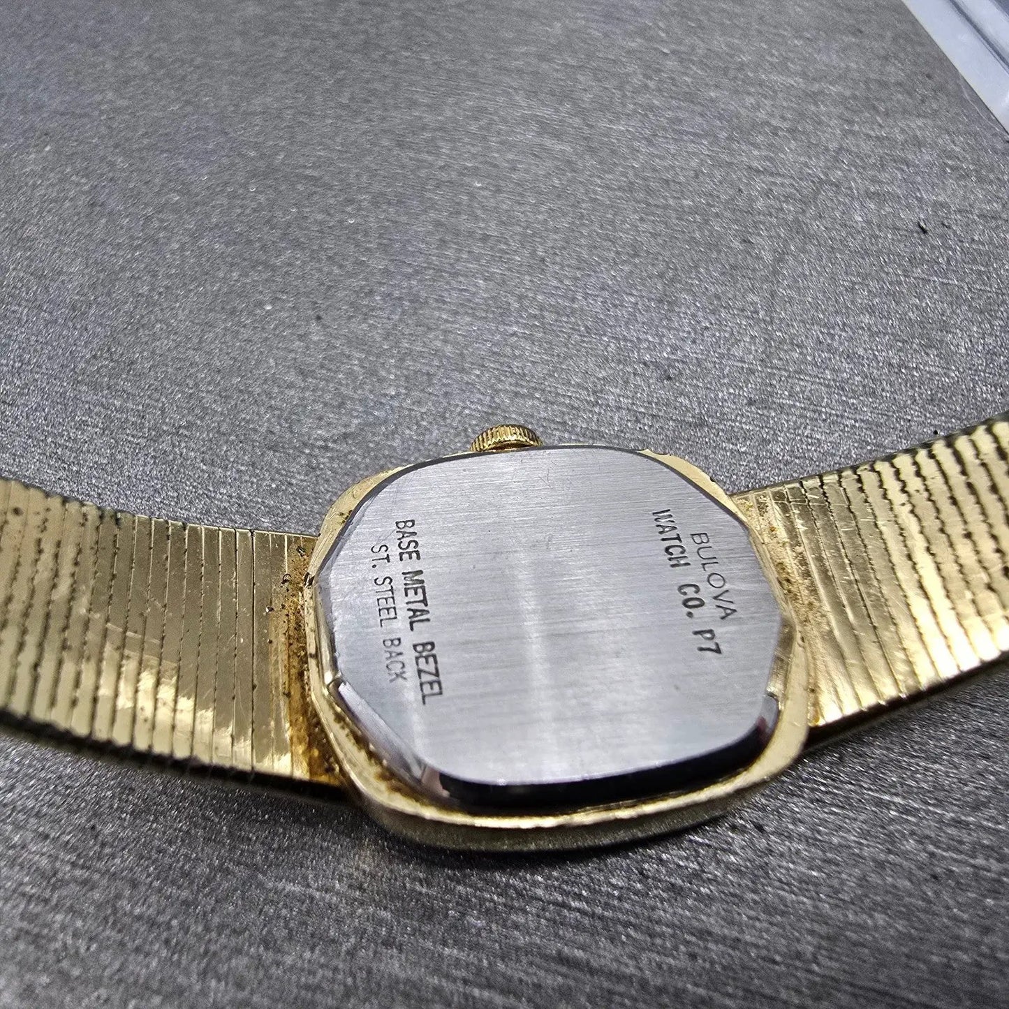 Bulova Caravelle Watch Women 17mm Champagne Gold Tone Recatngle 46L15 NewBattery9