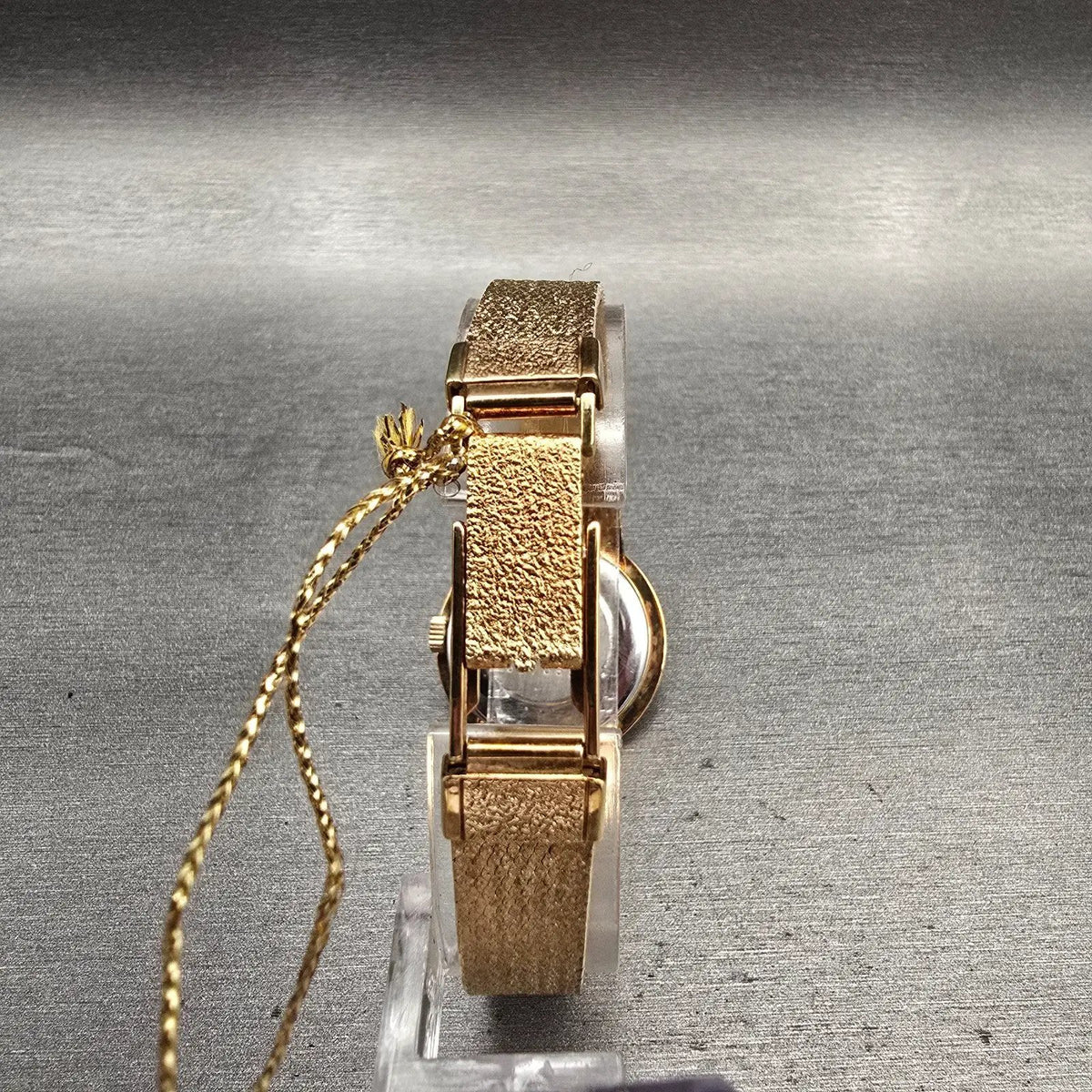 Citizen Watch Women 28mm Champagne Dial Gold Tone Round 4-1509966k Manual Wind7