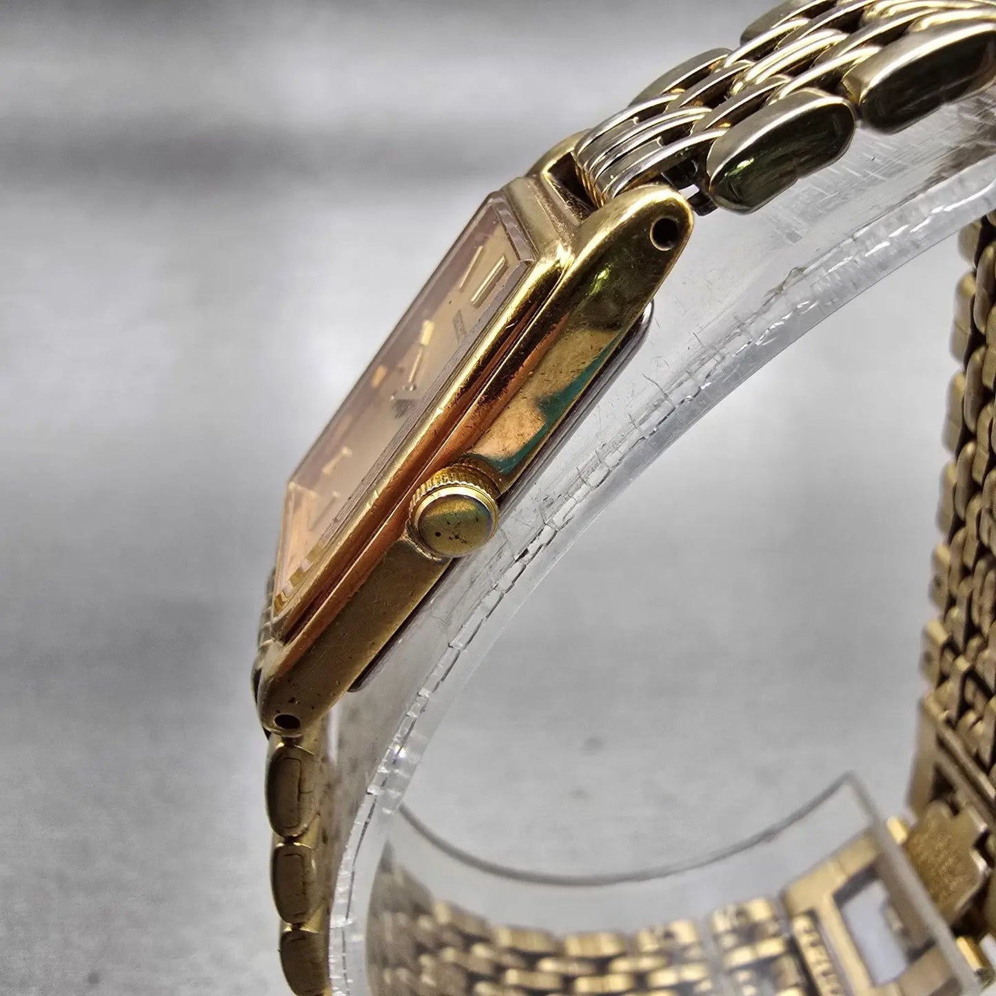 Seiko Watch Women 13mm Gold Dial Gold Tone Rectangle 2E20-7023 New Battery VTG2
