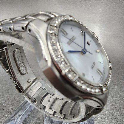 Seiko Solar Watch Women 31mm MOP Dial Silver Dial Date Round V137-0ca0 Runs