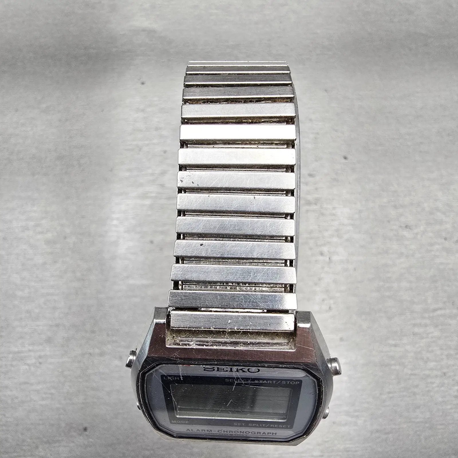 Seiko Digital Watch Men 33mm Silver Tone Alarm Chrono A904-5000 New Battery VTG4