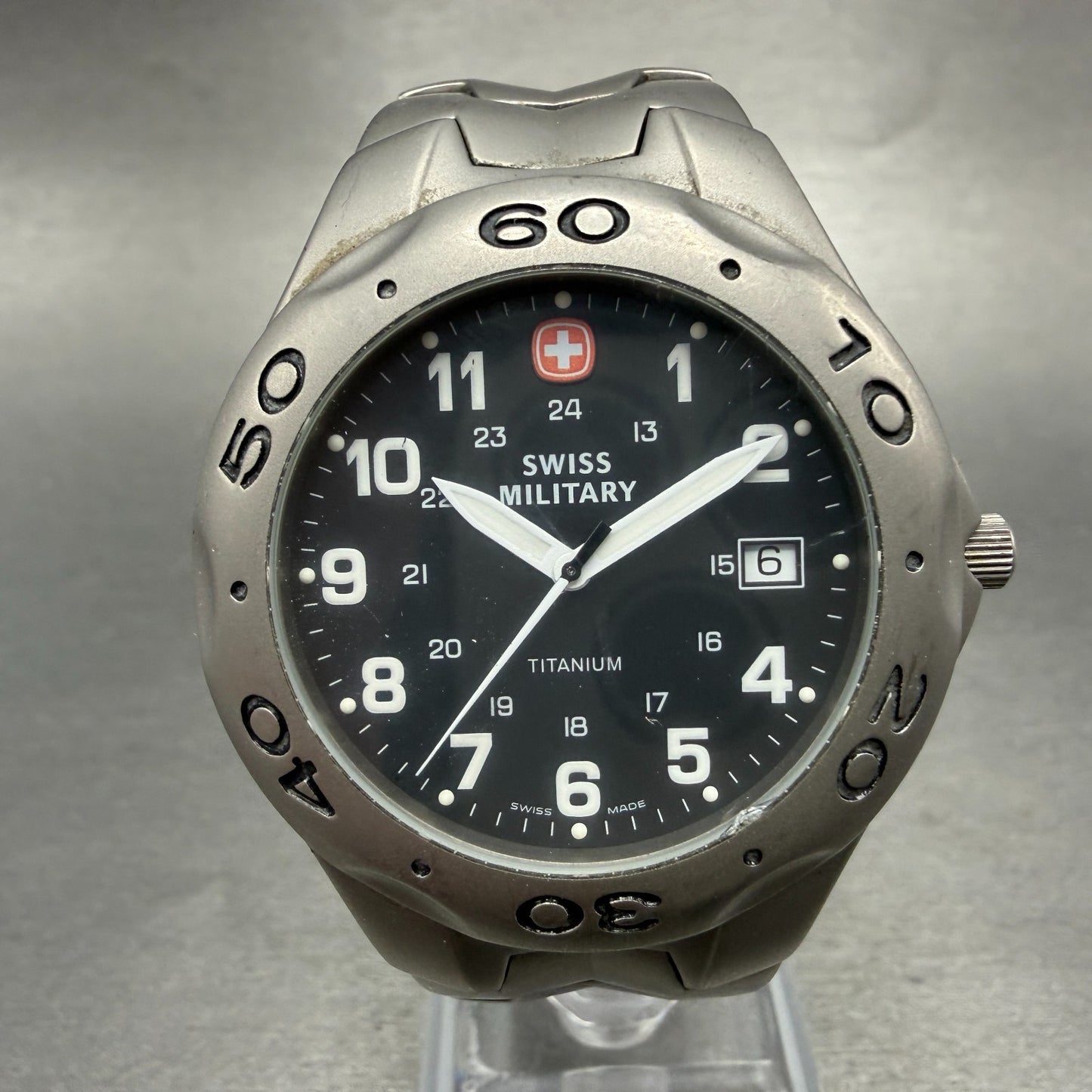 Swiss Military Dive Watch Men 40mm Black Dial Titanium Date 095.1035 Round PARTS0