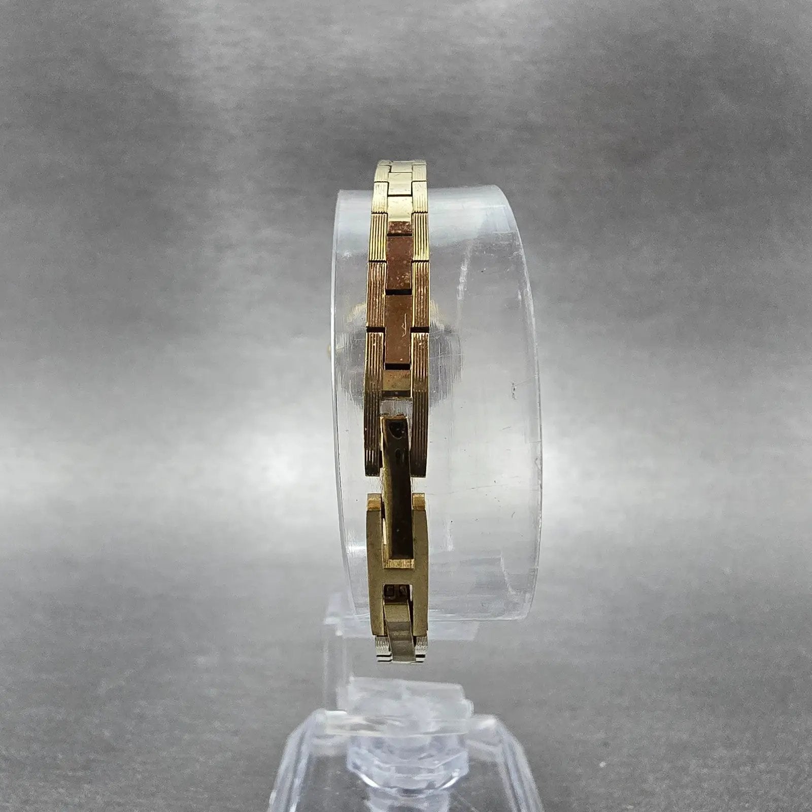 Elgin Watch Women 18mm MOP Dial Gold Tone Oval ELL02 New Battery Crytstals7