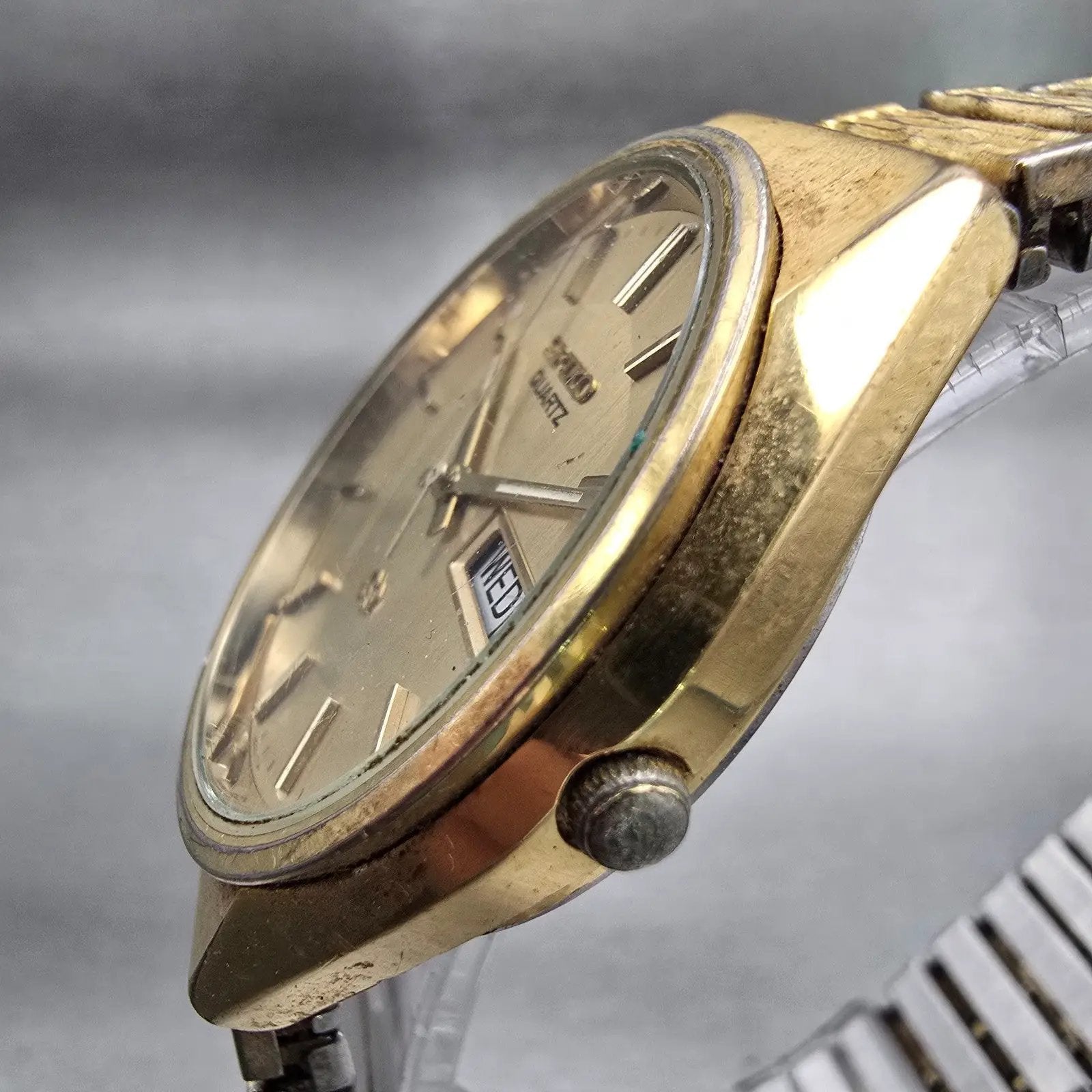 Seiko SQ Watch Men 34mm Gold Dial Gold Tone Daydate Round 8223-8009 New Battery2