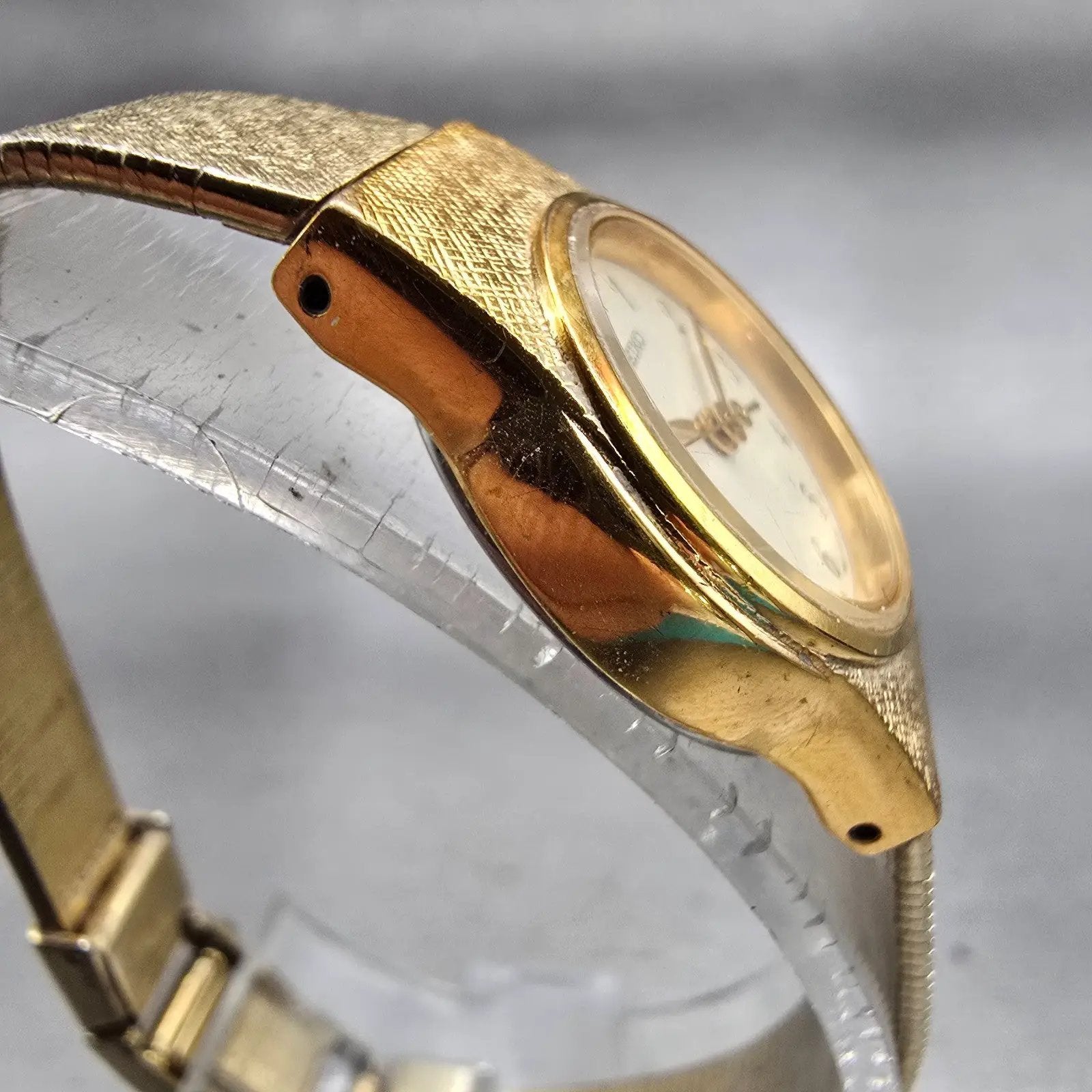 Seiko Watch Women 19mm Cream Dial Gold Tone Round 1N01-0K50 New Battery Vintage3