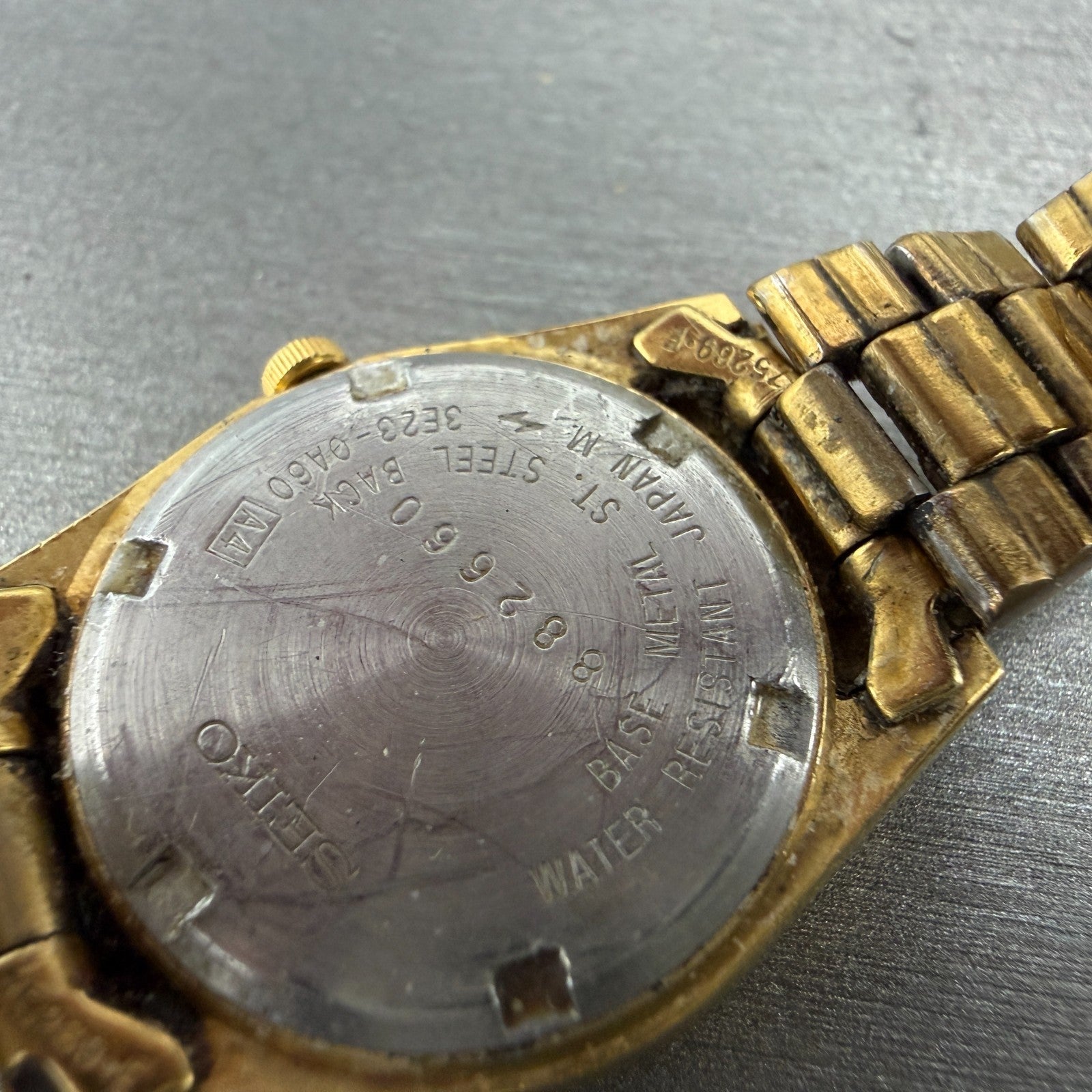 Seiko SQ Watch Women 24mm Black Dial Gold Tone Daydate READ!!!! 3E23-0A60 NewBat9