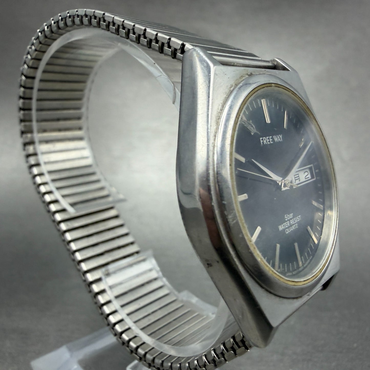 Citizen Freeway Watch Men 35mm Black Dial Silver Tone Daydate Round New Battery3