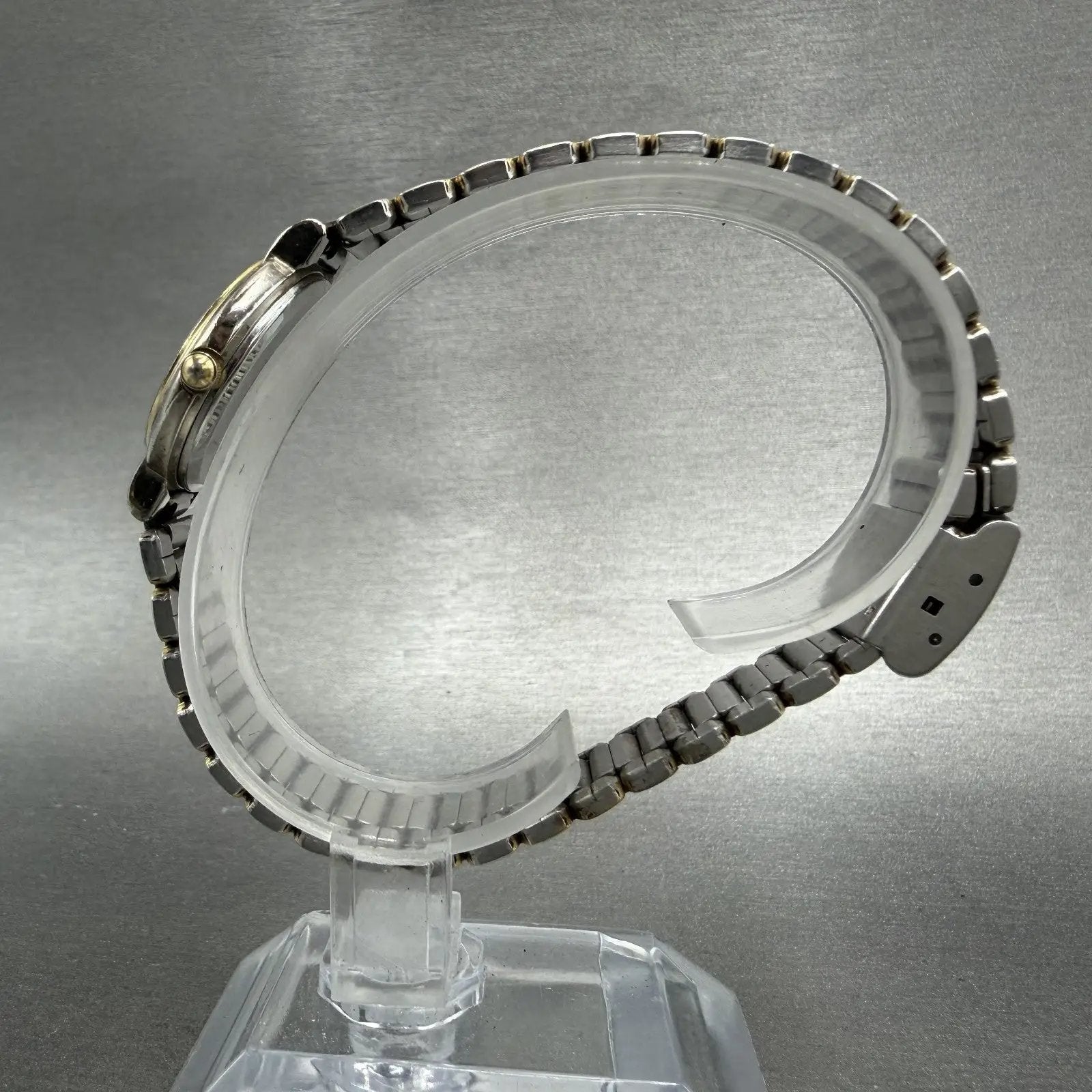 48022030